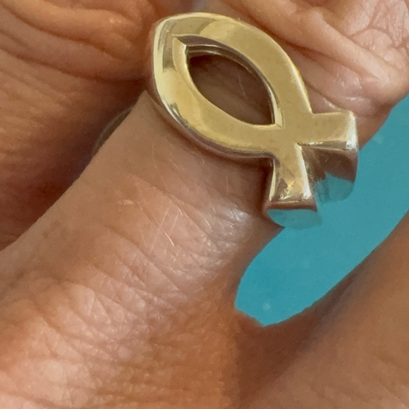 SILVER ICHTHUS FISH RING - Picture 8 of 10